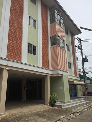 Condo — photo 1