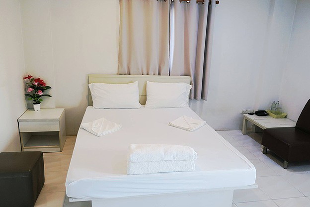 Condo · Bang Bua Thong — photo 5
