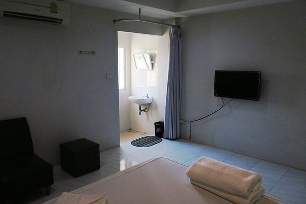 Condo · Bang Bua Thong — photo 4