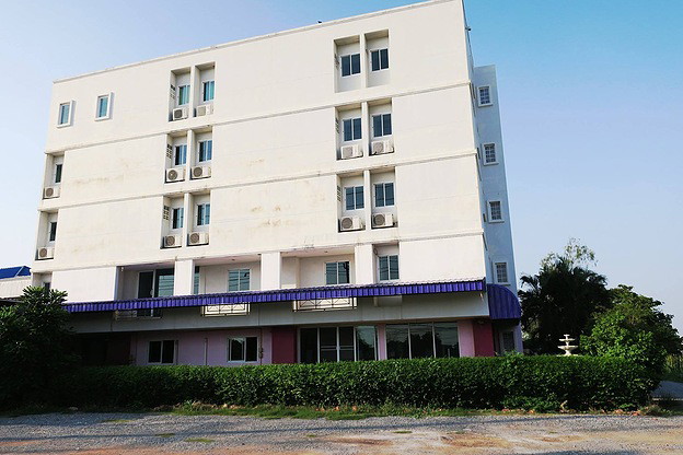 Condo · Bang Bua Thong — photo 2