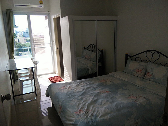 Condo — photo 2