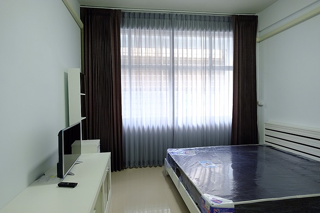 Condo · Bang Rak, bangkok — photo 4