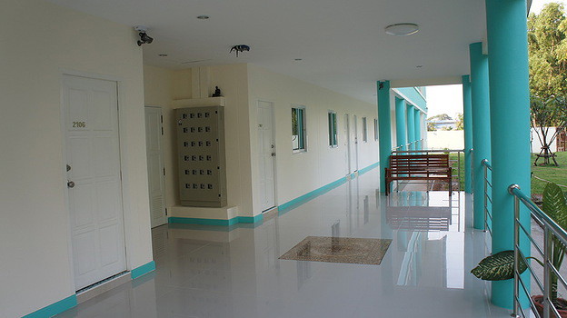 Condo — photo 2