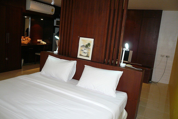Condo · Mueang Phuket, phuket — photo 2