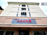 The Charm Apartment - Manarom Hospital Short Term Rental