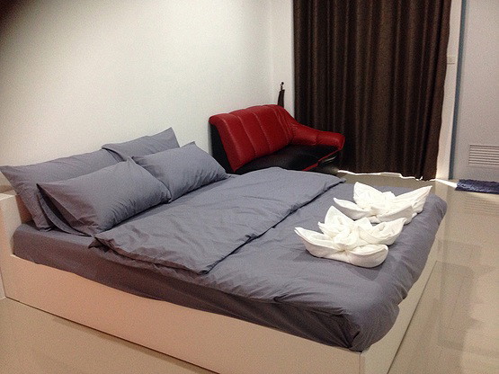Condo · Mueang Chon Buri, chon_buri — photo 1