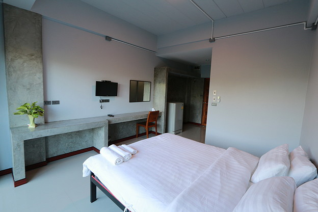 Condo — photo 3