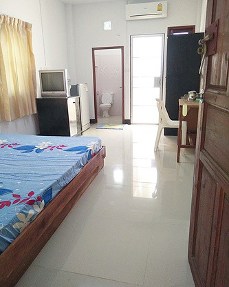 Condo — photo 2