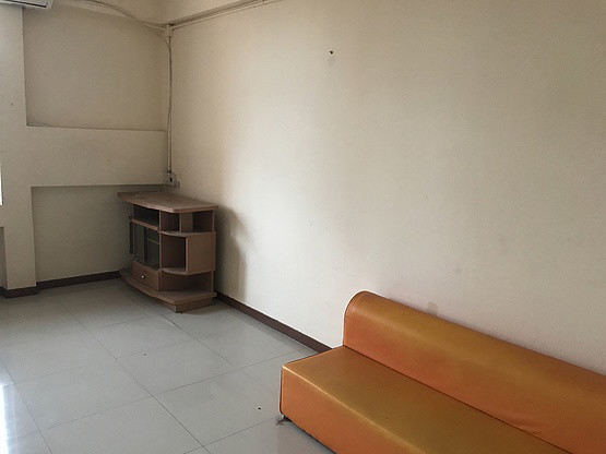 Condo · Thon Buri, bangkok — photo 2