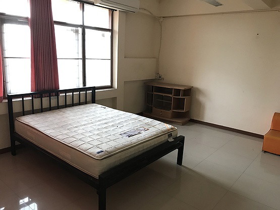 Condo · Thon Buri, bangkok — photo 1