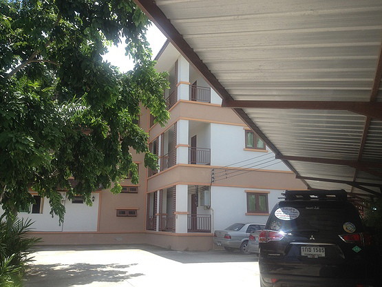 Condo — photo 1