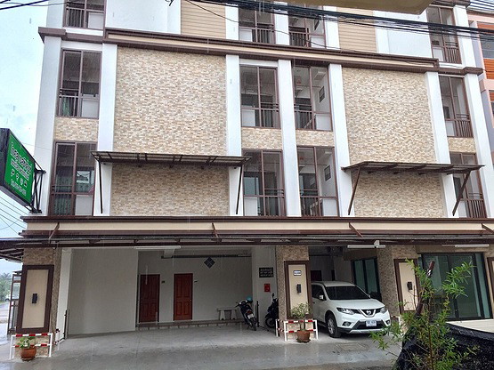 Condo · Mueang Chon Buri, chon_buri — photo 3