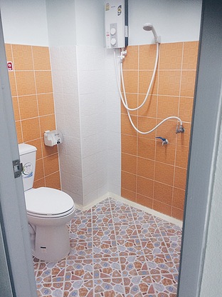 Condo — photo 2
