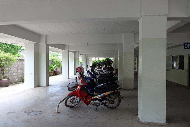 Condo — photo 2