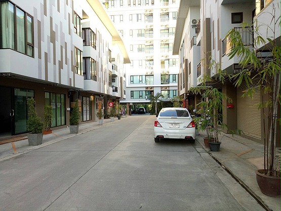 Condo · Mueang Chiang Mai, chiang_mai — photo 1