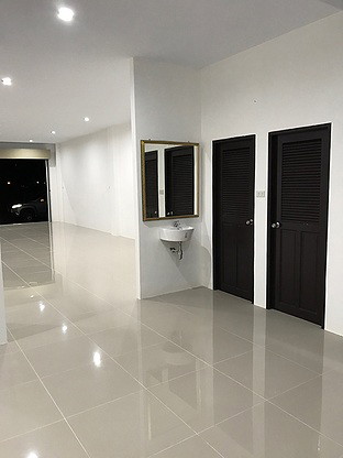 Condo — photo 1