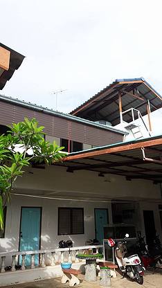 Condo — photo 2