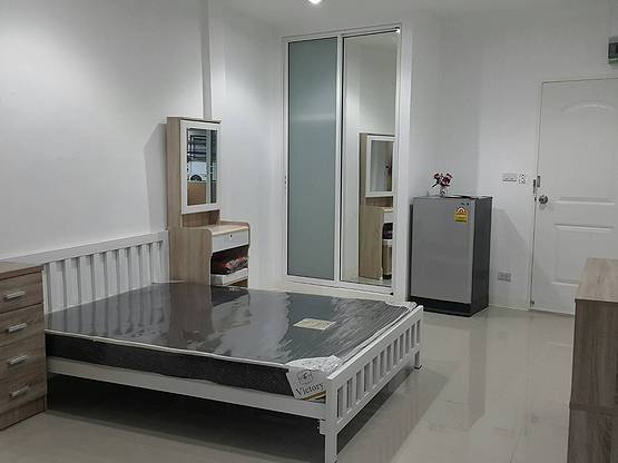 Condo · Watthana, bangkok — photo 2