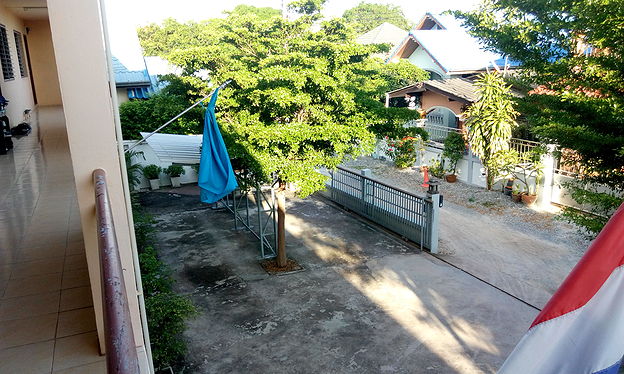 Condo · Mueang Chon Buri, chon_buri — photo 2