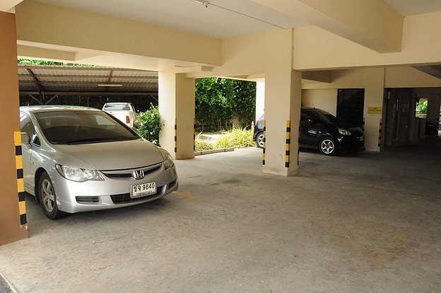 Condo — photo 5