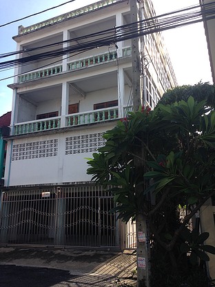 24poshtel @ jaransanitwong — photo 1
