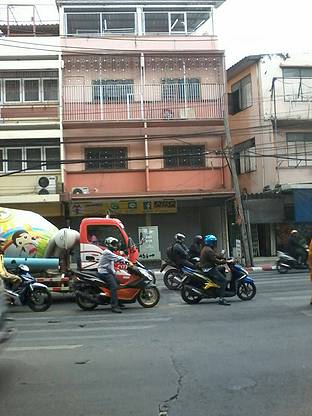 Condo · Bangkok Noi, bangkok — photo 3