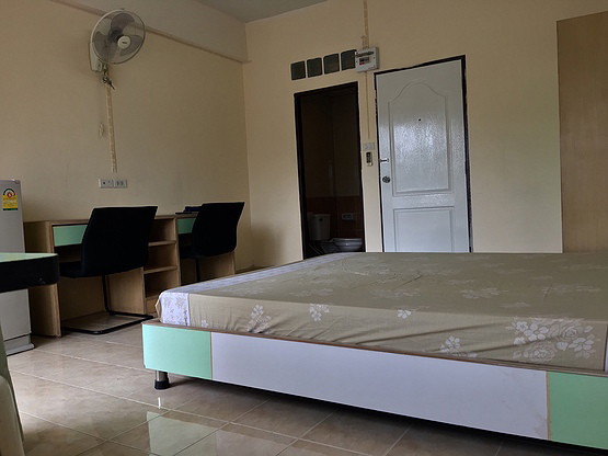 Condo · Mueang Chon Buri, chon_buri — photo 4