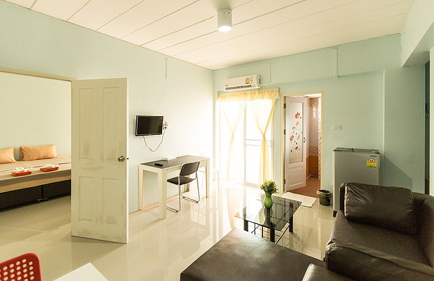 Condo · Mueang Chon Buri, chon_buri — photo 2