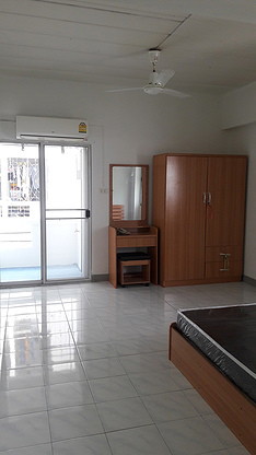 Condo · Wang Thonglang, bangkok — photo 3