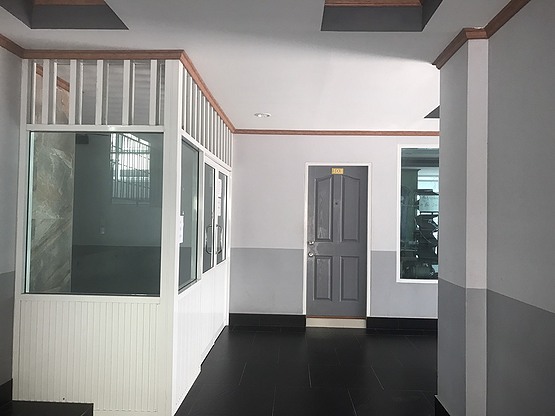 the room place — photo 3