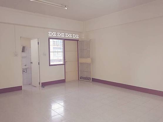 Condo · Mueang Chon Buri, chon_buri — photo 4