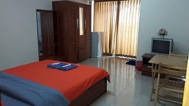 Condo — photo 2