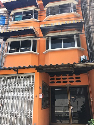 Condo · Thon Buri, bangkok — photo 2
