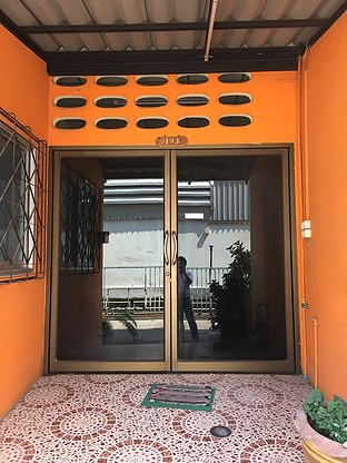 Condo · Thon Buri, bangkok — photo 1
