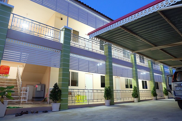 Condo — photo 2