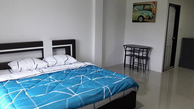 Condo — photo 3