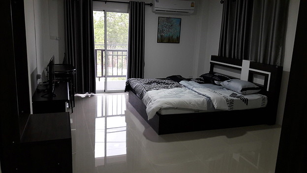 Condo — photo 5