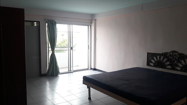Condo · Saphan Sung, bangkok — photo 3