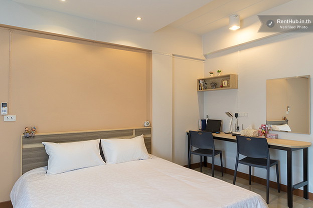 Room 52 Apartment — photo 2