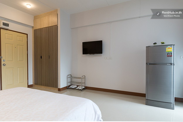 Room 52 Apartment — photo 4