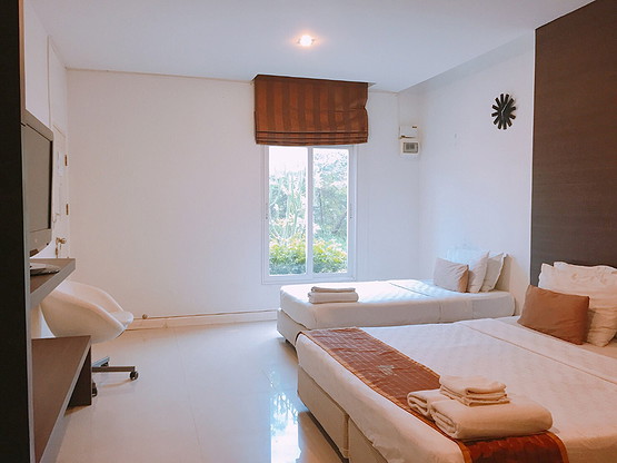 Condo — photo 3