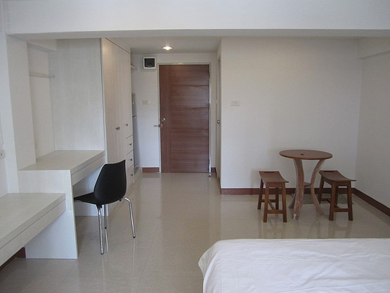 Condo · Khlong Toei, bangkok — photo 1