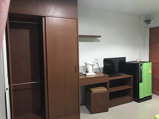 Condo · Mueang Chon Buri, chon_buri — photo 3