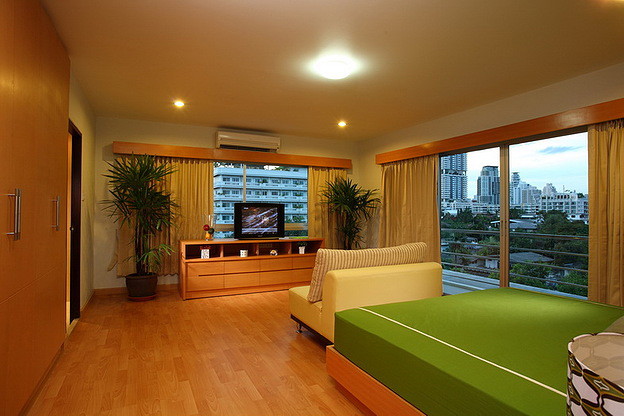 Condo · Khlong Toei, bangkok — photo 2