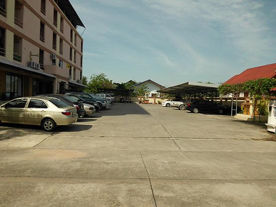 Condo — photo 3