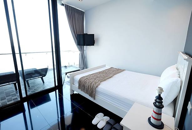 Condo · Mueang Chon Buri, chon_buri — photo 3