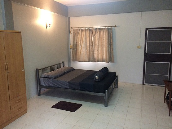 Condo · Mueang Chon Buri, chon_buri — photo 2