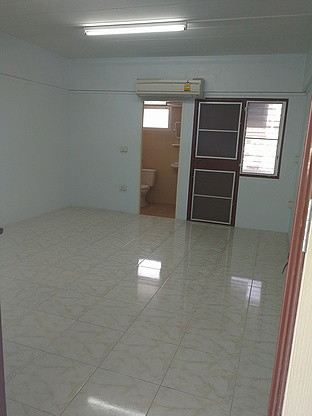 Condo · Mueang Chon Buri, chon_buri — photo 5
