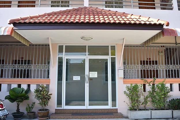 Condo — photo 1