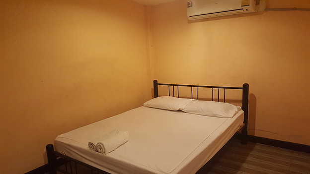 Condo · Sathon, bangkok — photo 1
